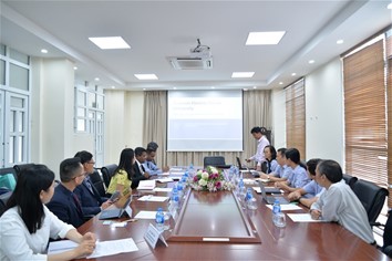 Đại học Deakin (Úc) sang làm việc với trường Đại học Điện lực